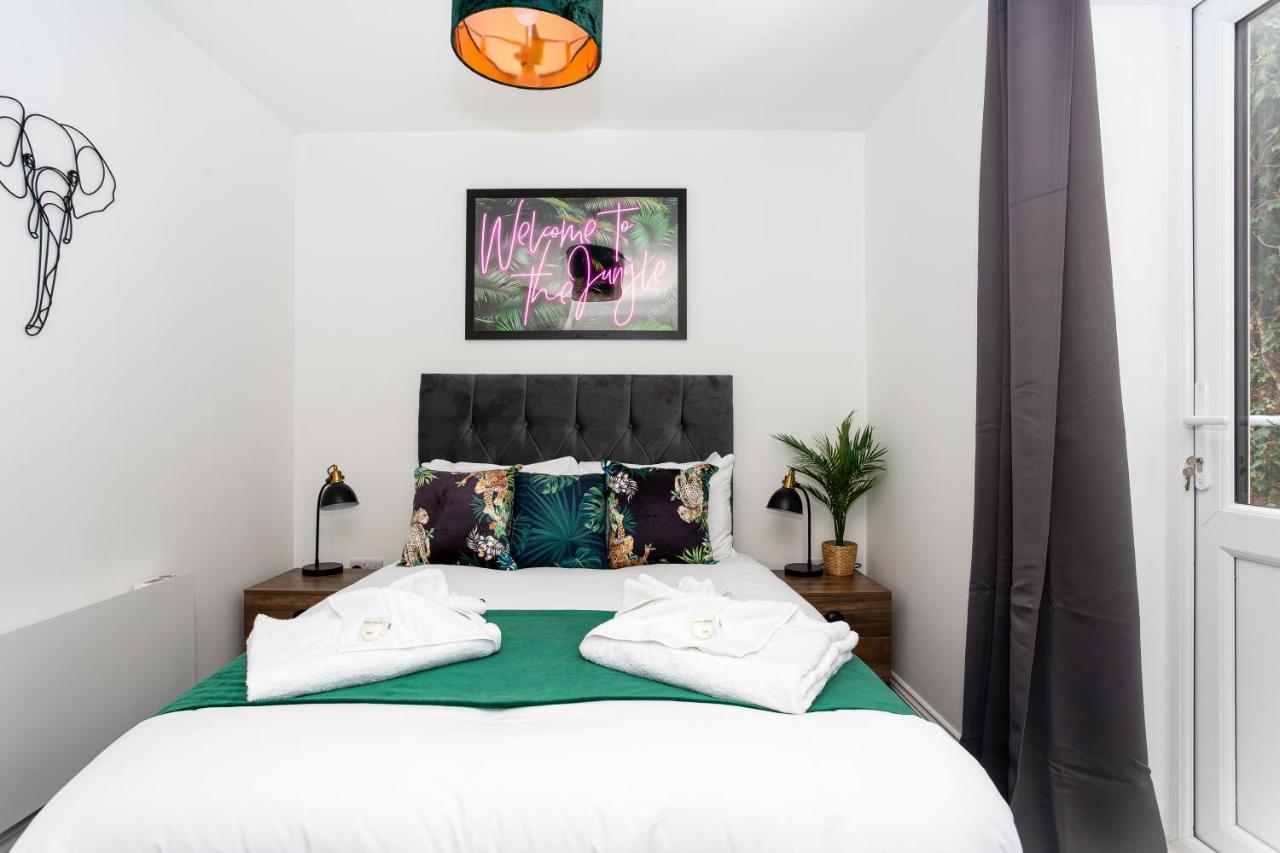 The Old Station Apartments By Sorted Stay Southend-on-Sea Exteriör bild