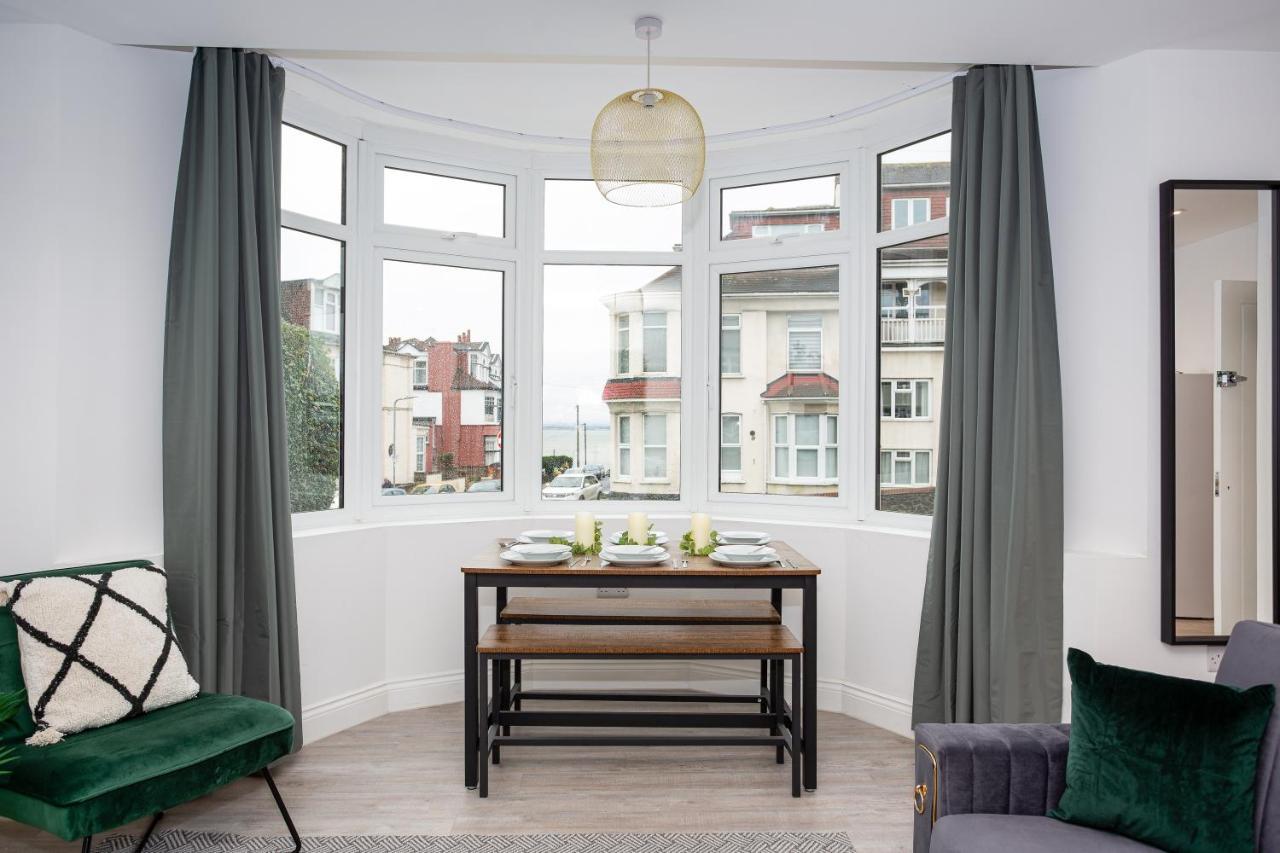 The Old Station Apartments By Sorted Stay Southend-on-Sea Exteriör bild