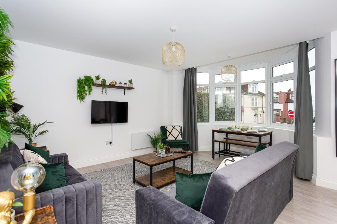 The Old Station Apartments By Sorted Stay Southend-on-Sea Exteriör bild