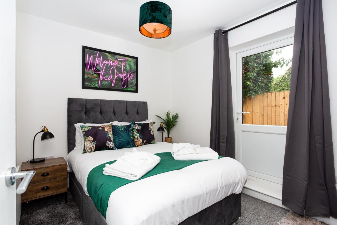 The Old Station Apartments By Sorted Stay Southend-on-Sea Exteriör bild