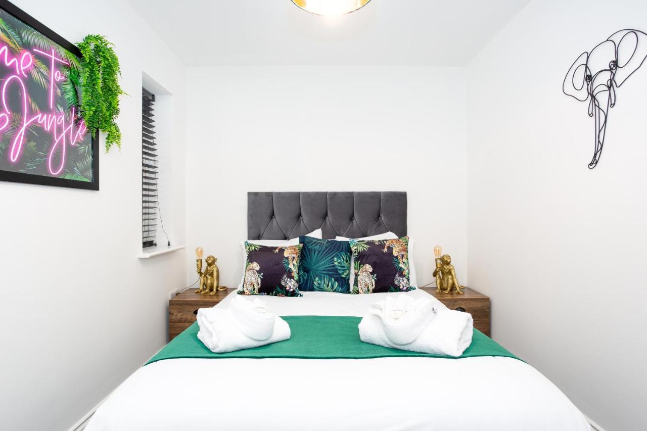 The Old Station Apartments By Sorted Stay Southend-on-Sea Exteriör bild