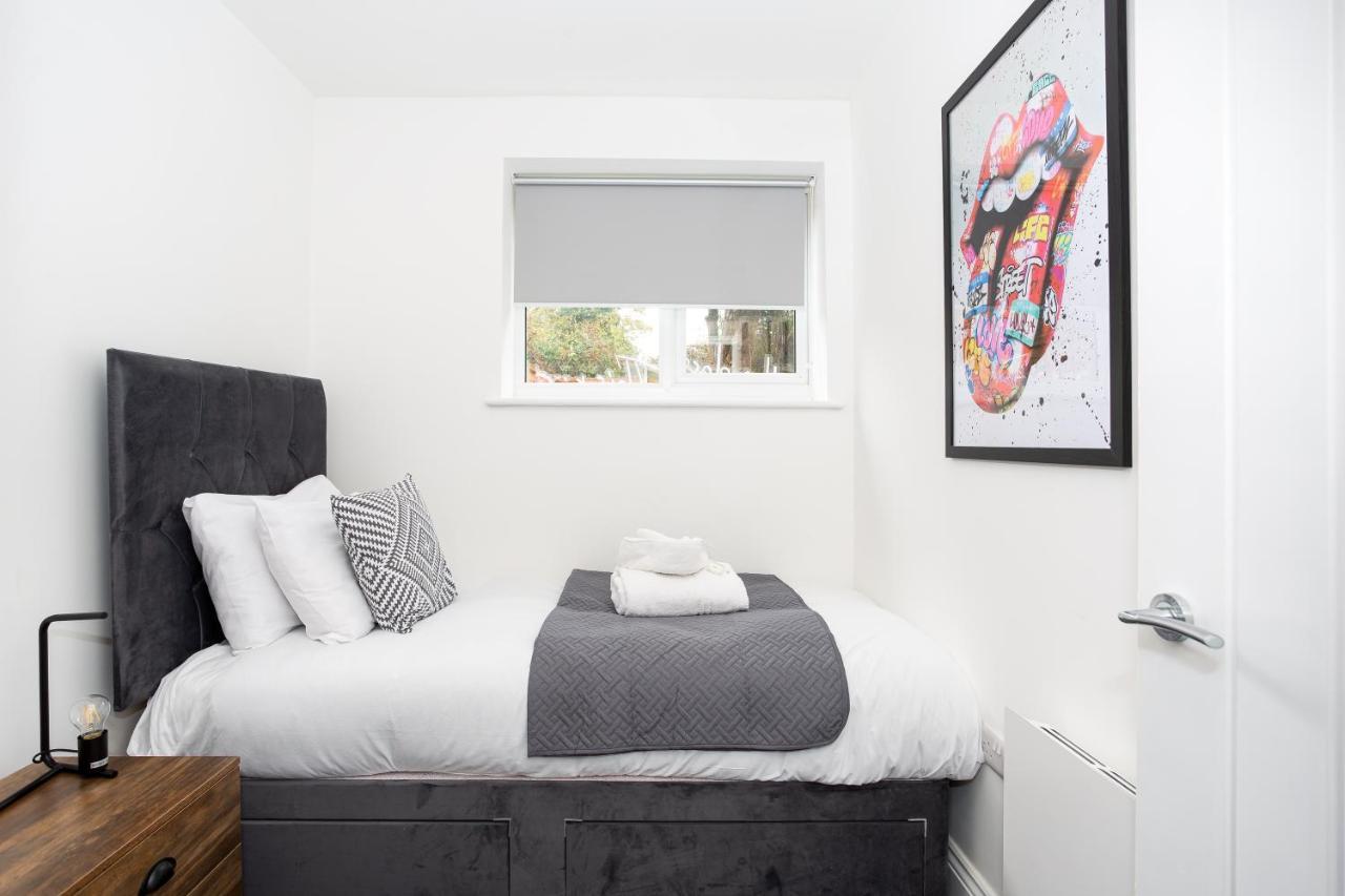 The Old Station Apartments By Sorted Stay Southend-on-Sea Exteriör bild