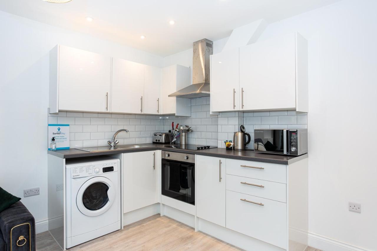 The Old Station Apartments By Sorted Stay Southend-on-Sea Exteriör bild