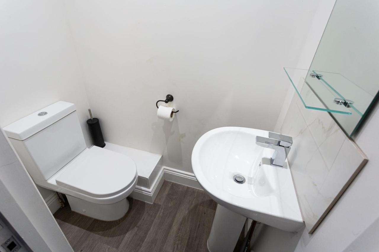 The Old Station Apartments By Sorted Stay Southend-on-Sea Exteriör bild