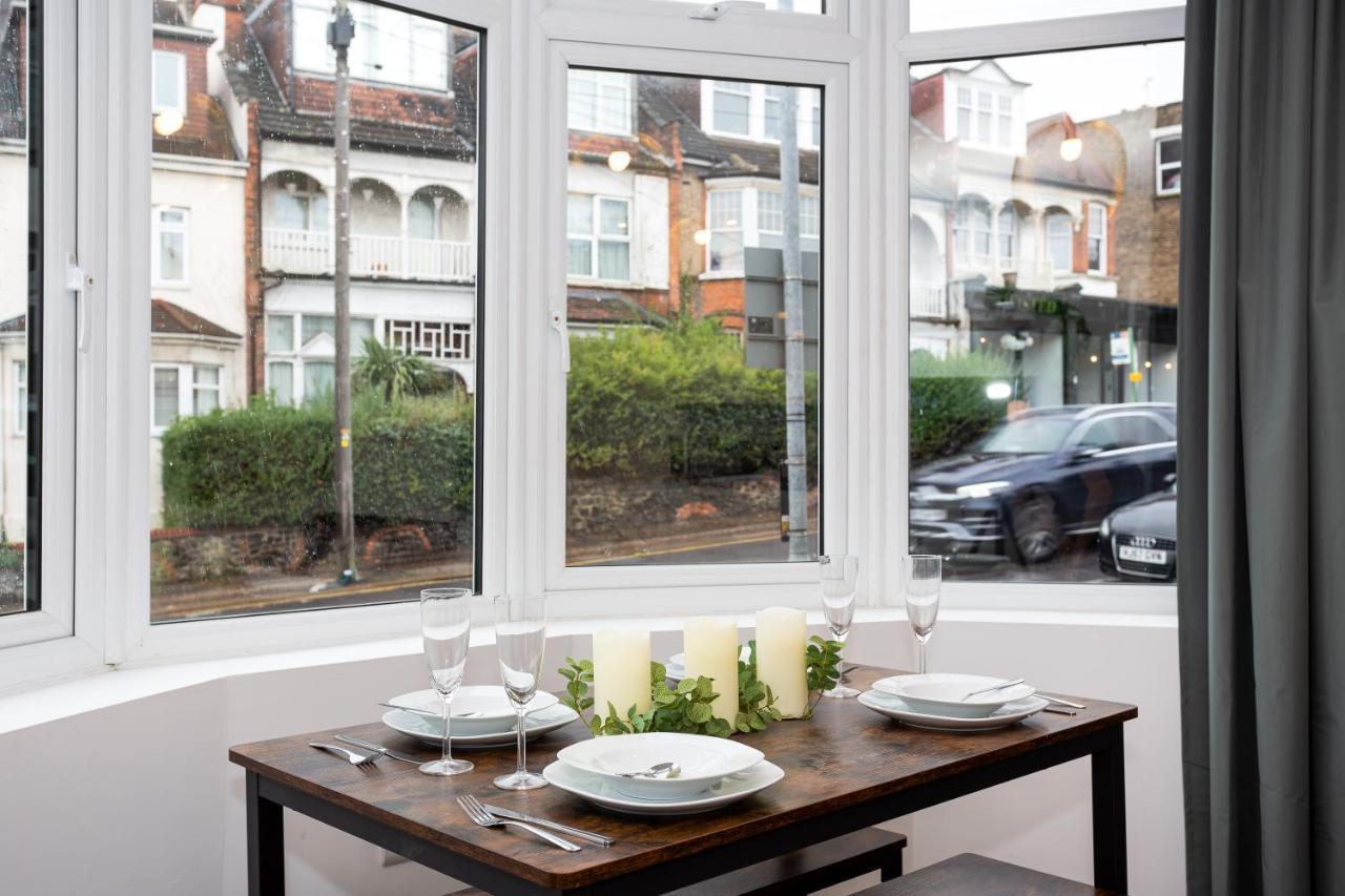 The Old Station Apartments By Sorted Stay Southend-on-Sea Exteriör bild
