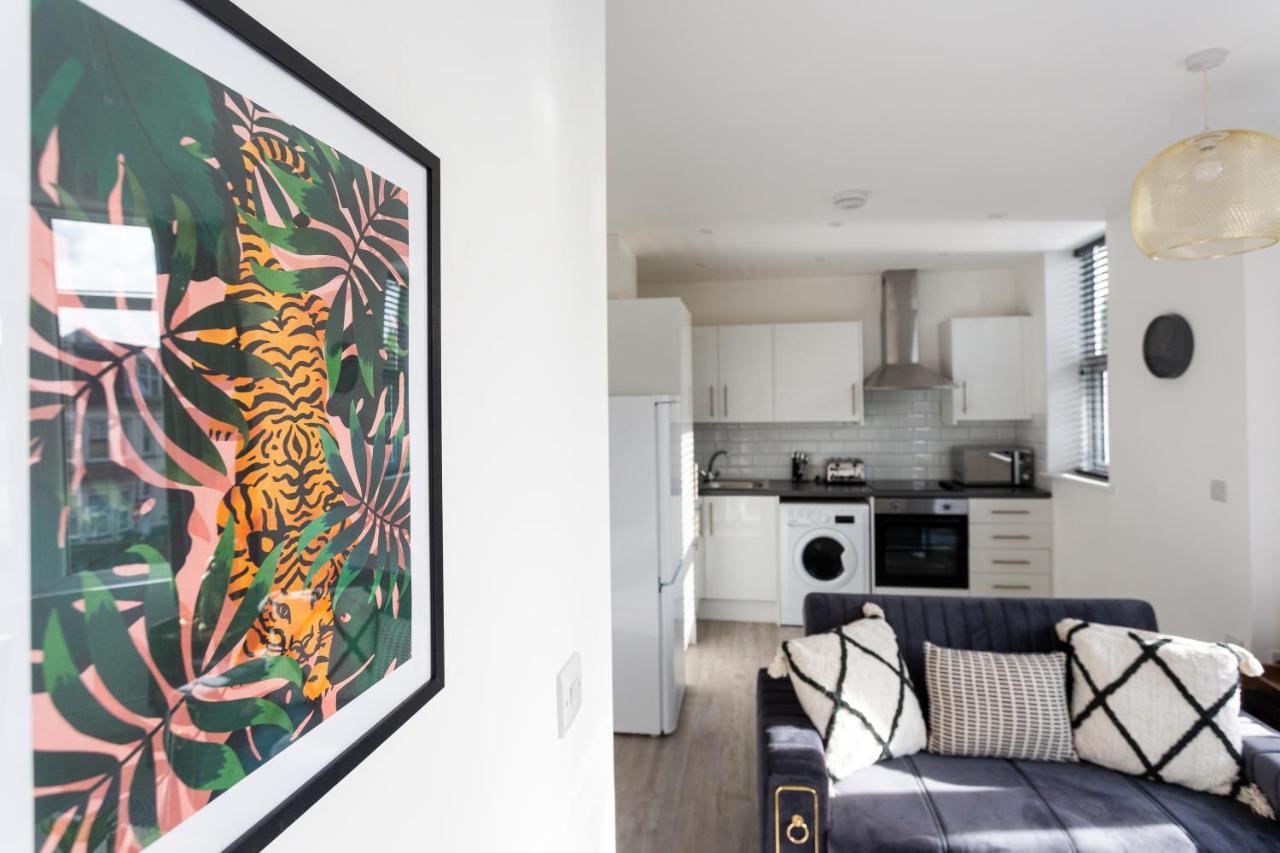 The Old Station Apartments By Sorted Stay Southend-on-Sea Exteriör bild