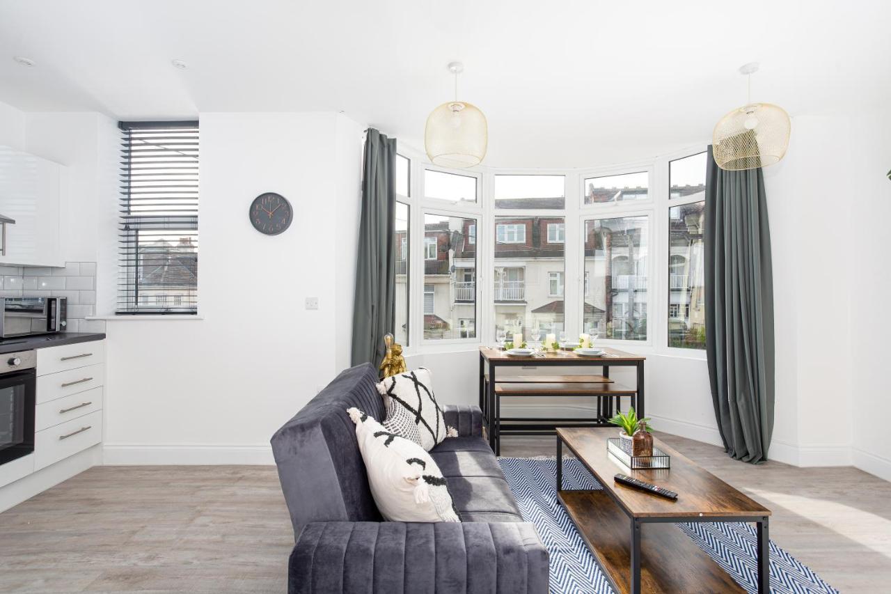 The Old Station Apartments By Sorted Stay Southend-on-Sea Exteriör bild