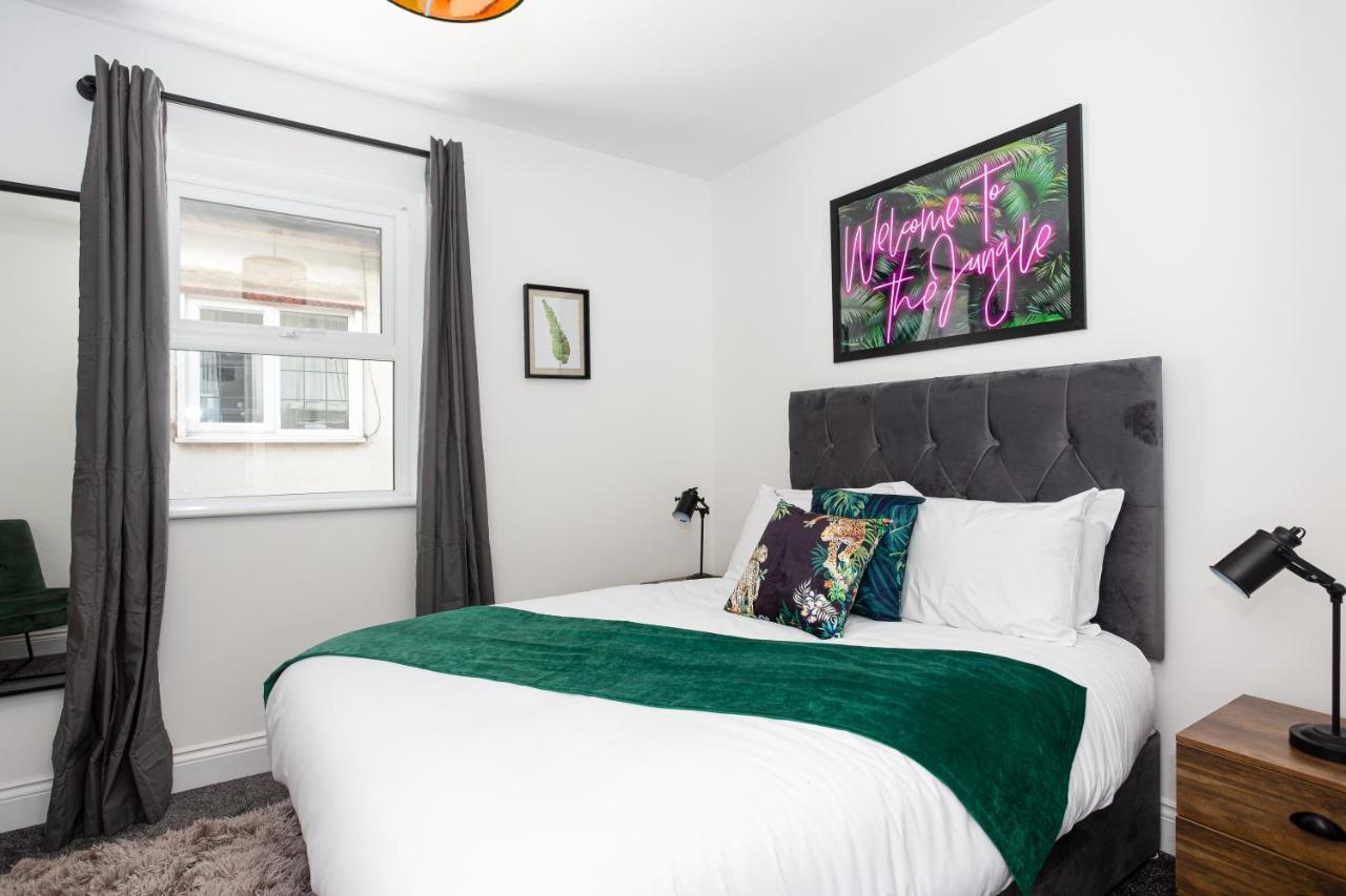 The Old Station Apartments By Sorted Stay Southend-on-Sea Exteriör bild