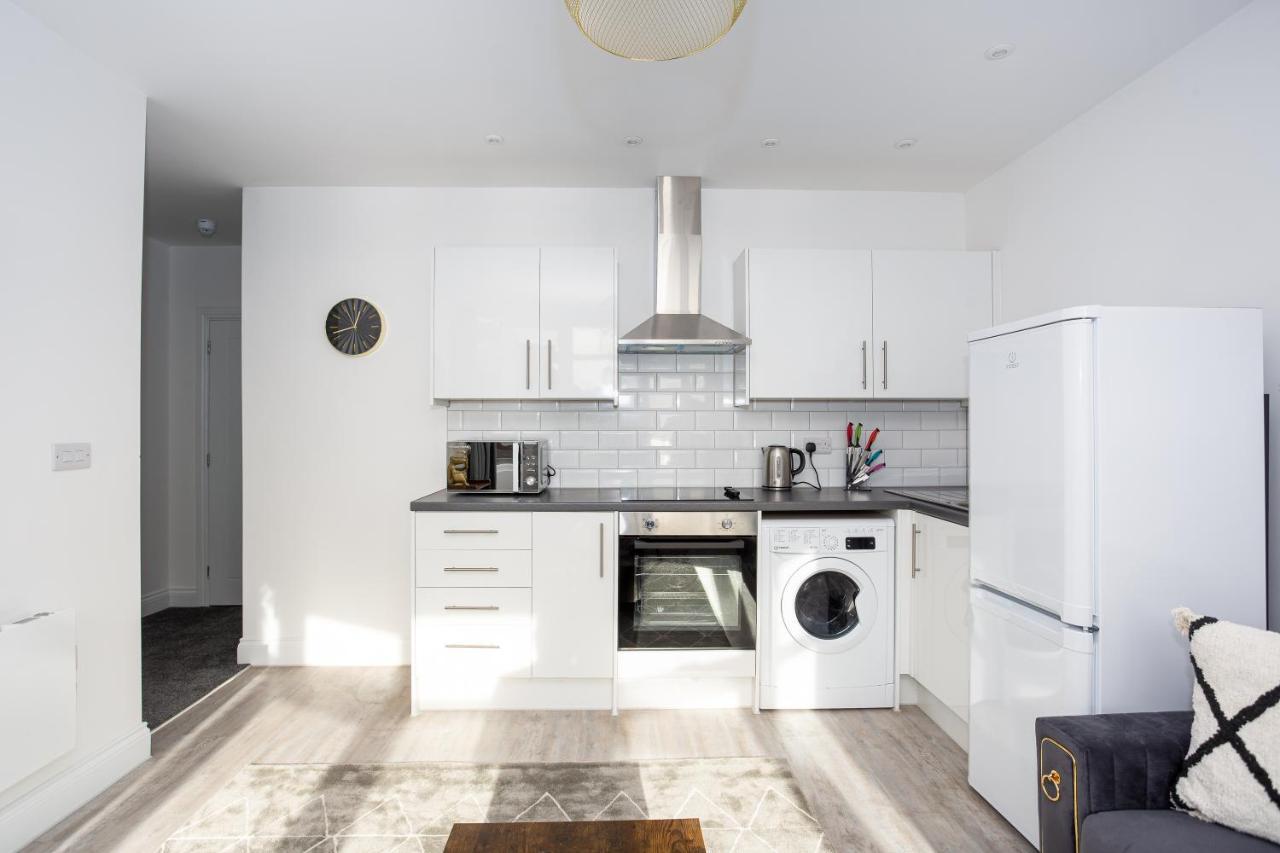 The Old Station Apartments By Sorted Stay Southend-on-Sea Exteriör bild