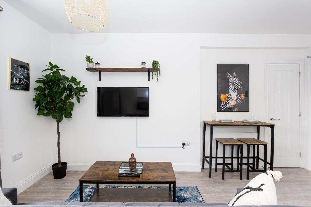 The Old Station Apartments By Sorted Stay Southend-on-Sea Exteriör bild